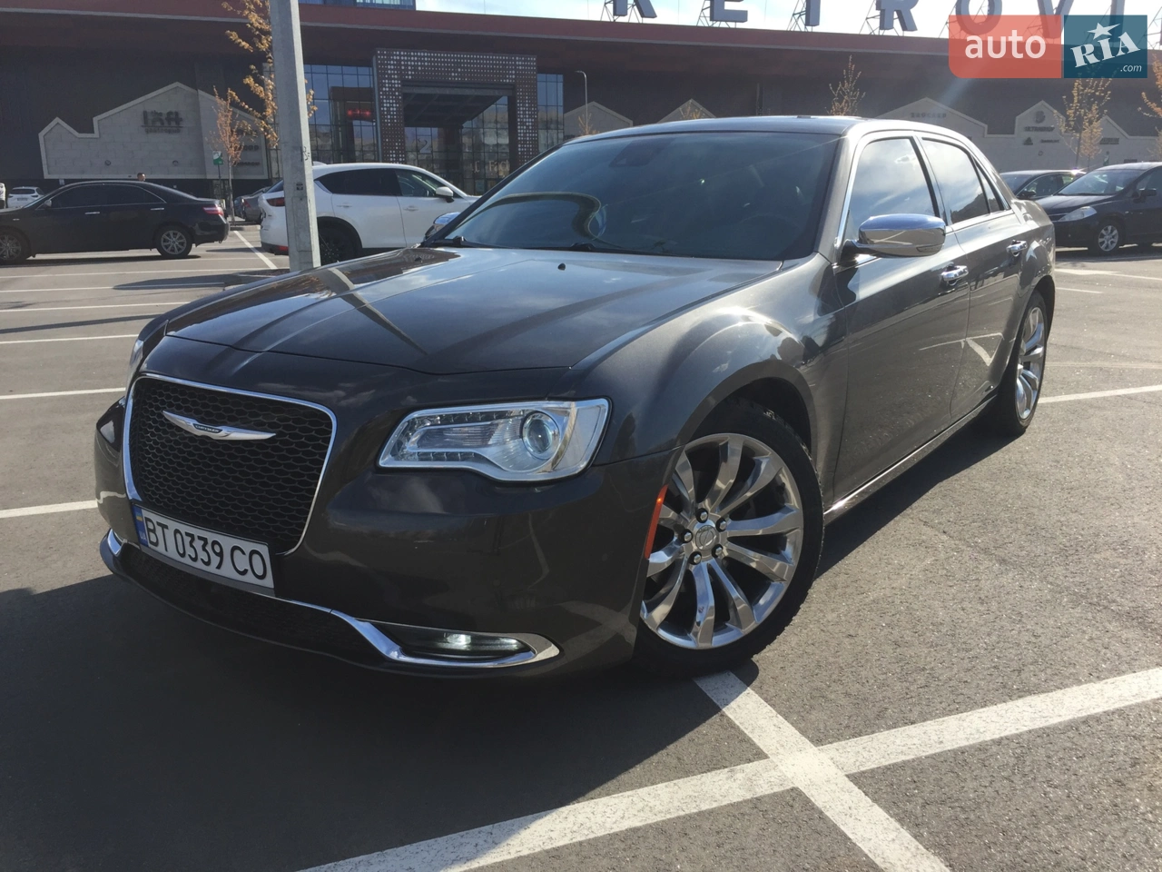2017 Chrysler 300C - мініатюра 10