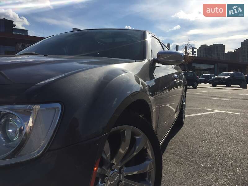 Седан Chrysler 300C 2017 в Києві
