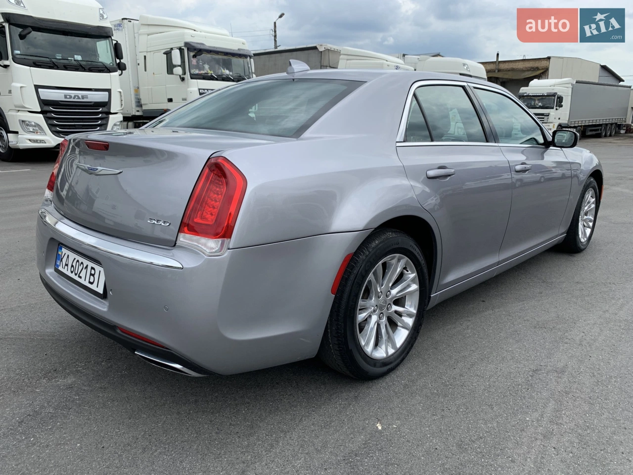 2017 Chrysler 300C - мініатюра 7