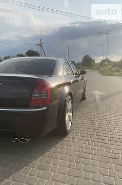 Седан Chrysler 300C 2005 в Львове