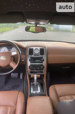 Седан Chrysler 300C 2005 в Львове