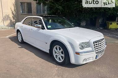 Седан Chrysler 300C 2005 в Києві