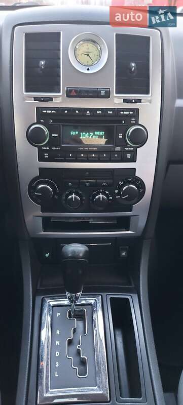 Седан Chrysler 300C 2005 в Виноградове