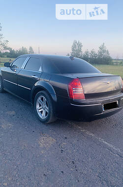 Седан Chrysler 300C 2007 в Рокитном