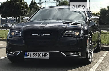 Седан Chrysler 300C 2016 в Києві