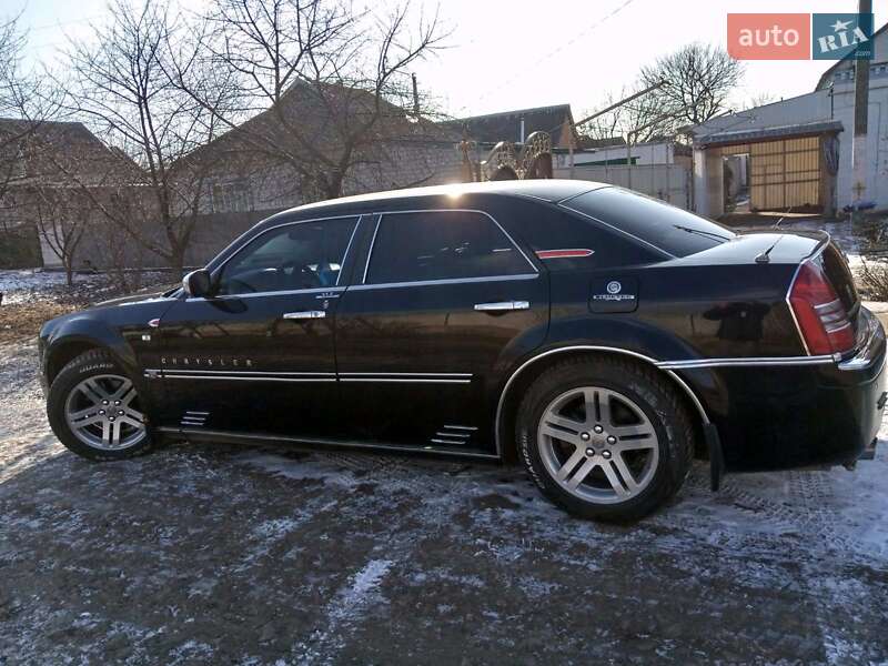 Седан Chrysler 300C 2005 в Кобеляках