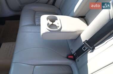 Седан Chrysler 300C 2005 в 
