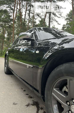 Седан Chrysler 300C 2008 в Львове