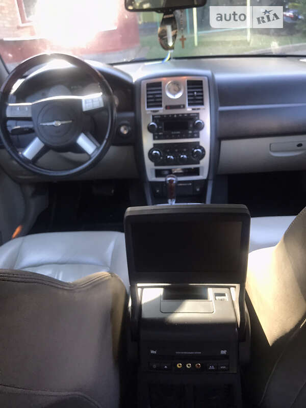 Седан Chrysler 300C 2006 в Хмельницькому