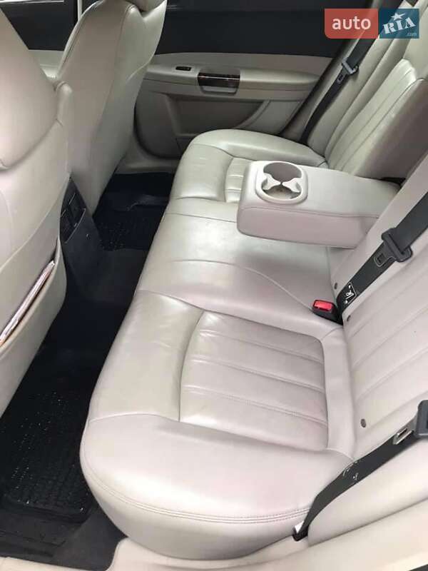 Седан Chrysler 300C 2005 в Черкассах фото 5 Седан Chrysler 300C 2005 в Черкассах