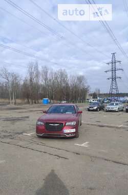 Седан Chrysler 300C 2014 в Харкові