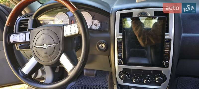 Позашляховик / Кросовер Chrysler 300C 2004 в Одесі