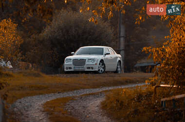 Седан Chrysler 300C 2005 в Чернівцях