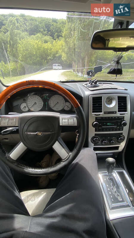 Седан Chrysler 300C 2005 в Хмельницком