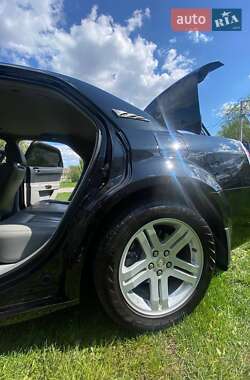 Седан Chrysler 300C 2005 в 