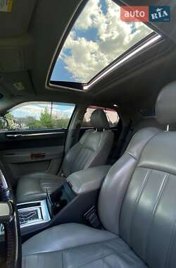 Седан Chrysler 300C 2005 в 