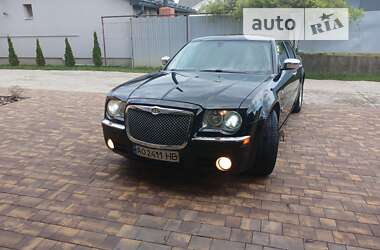 Седан Chrysler 300C 2006 в Виноградові