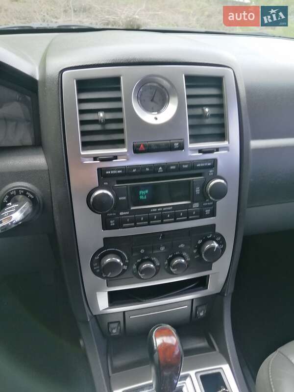 Седан Chrysler 300C 2005 в Житомире