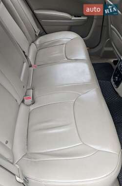 Седан Chrysler 300C 2013 в 