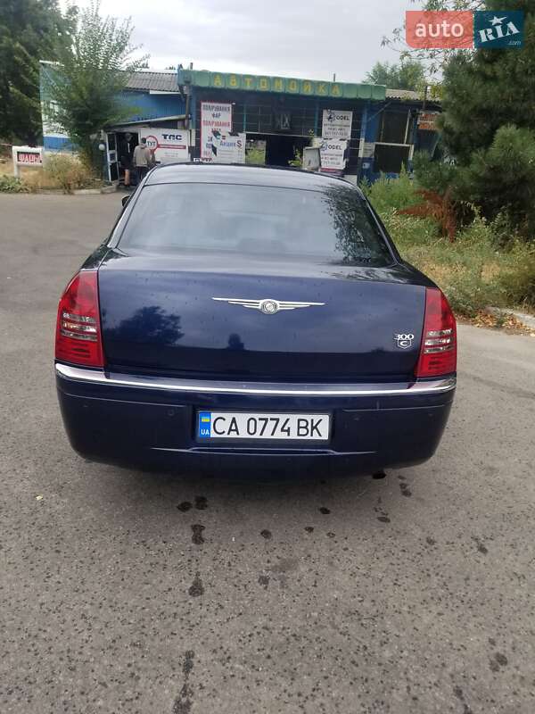 Седан Chrysler 300C 2004 в Харькове
