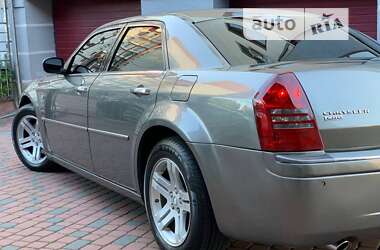 Седан Chrysler 300C 2006 в Ивано-Франковске