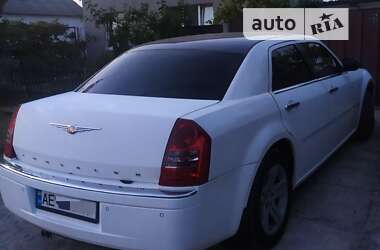 Седан Chrysler 300C 2007 в Дніпрі