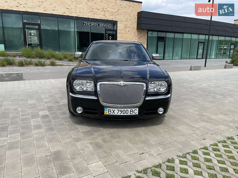 Седан Chrysler 300C 2006 в Хмельницком
