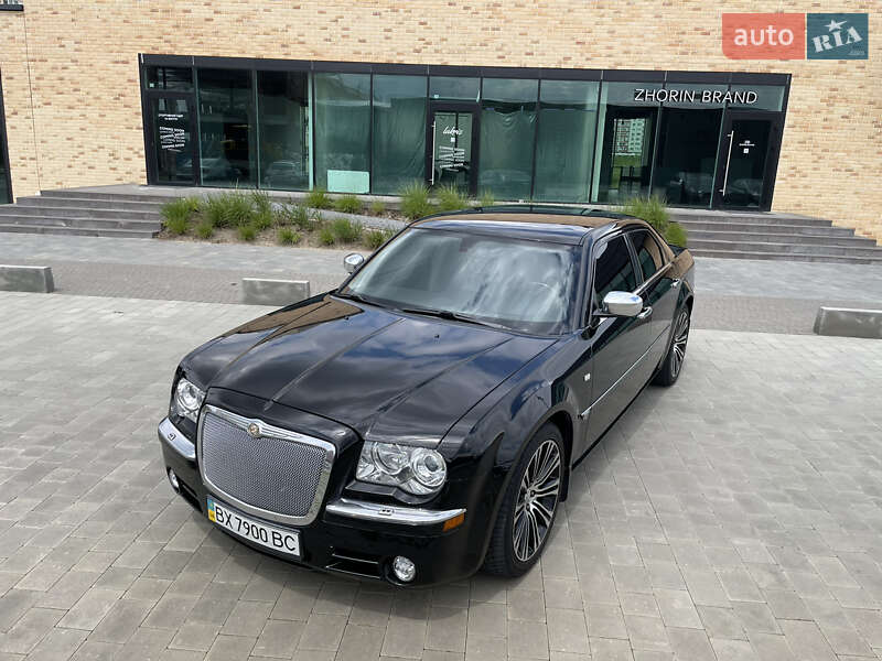 Седан Chrysler 300C 2006 в Хмельницком