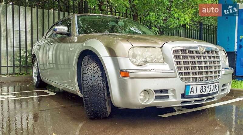 Седан Chrysler 300C 2006 в 
