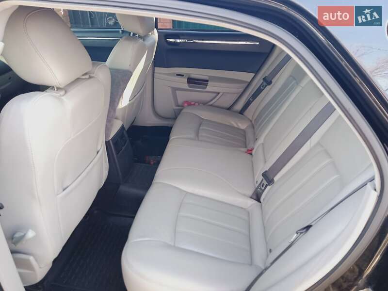 Универсал Chrysler 300C 2005 в Хмельницком