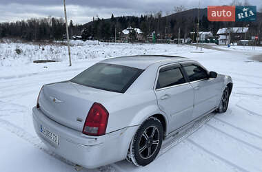 Седан Chrysler 300C 2004 в Надворной