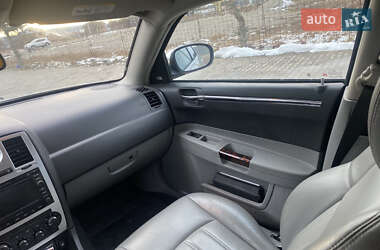 Седан Chrysler 300C 2009 в Коломые