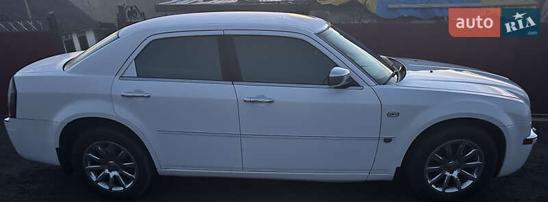 Хэтчбек Chrysler 300C 2005 в Жмеринке
