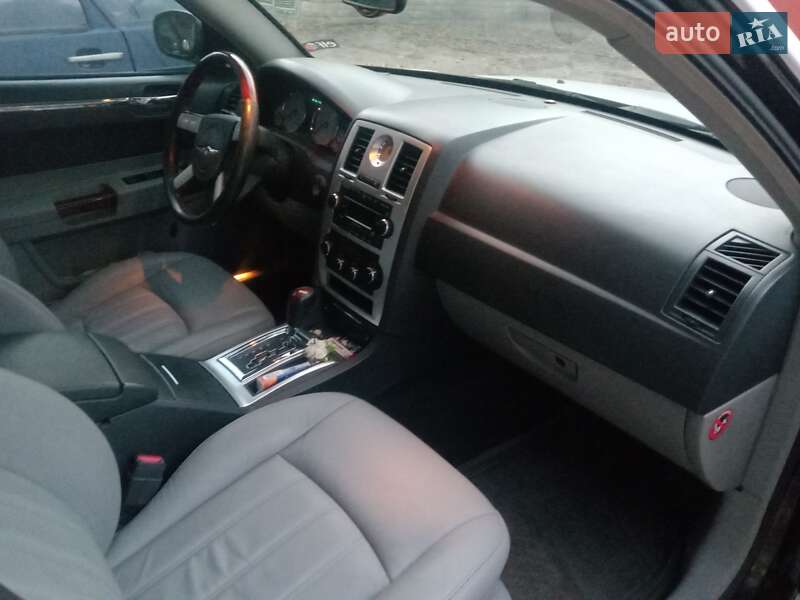 Седан Chrysler 300C 2005 в Николаеве фото 6 Седан Chrysler 300C 2005 в Николаеве