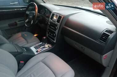 Седан Chrysler 300C 2005 в 