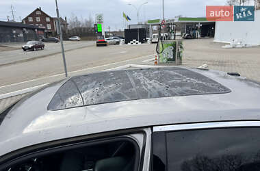 Седан Chrysler 300C 2014 в 