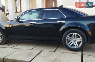 Хэтчбек Chrysler 300C 2005 в Снятине