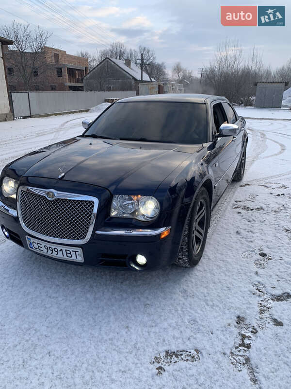 Седан Chrysler 300C 2005 в Черновцах