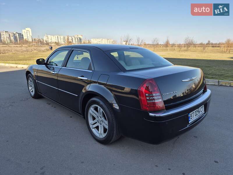 Седан Chrysler 300C 2005 в Херсоні