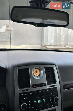 Седан Chrysler 300C 2008 в 