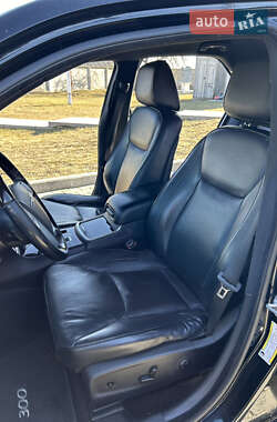 Седан Chrysler 300C 2011 в 