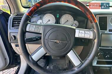 Седан Chrysler 300C 2006 в 