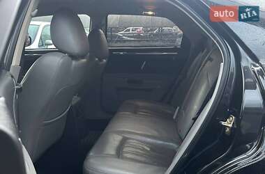 Седан Chrysler 300C 2005 в 