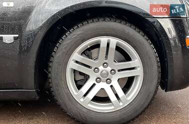 Седан Chrysler 300C 2005 в 