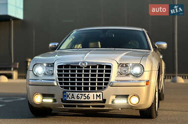 Седан Chrysler 300C 2007 в 