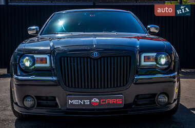 Седан Chrysler 300C 2004 в 