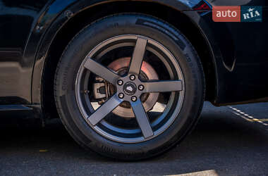 Седан Chrysler 300C 2004 в 