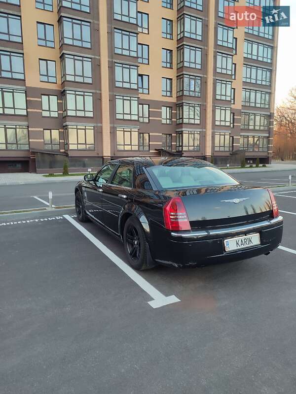 Седан Chrysler 300C 2005 в Чернигове