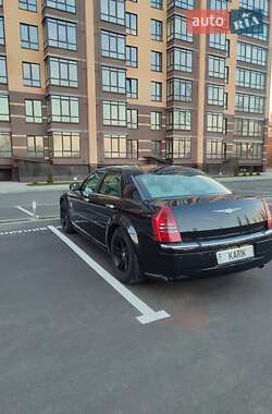 Седан Chrysler 300C 2005 в 
