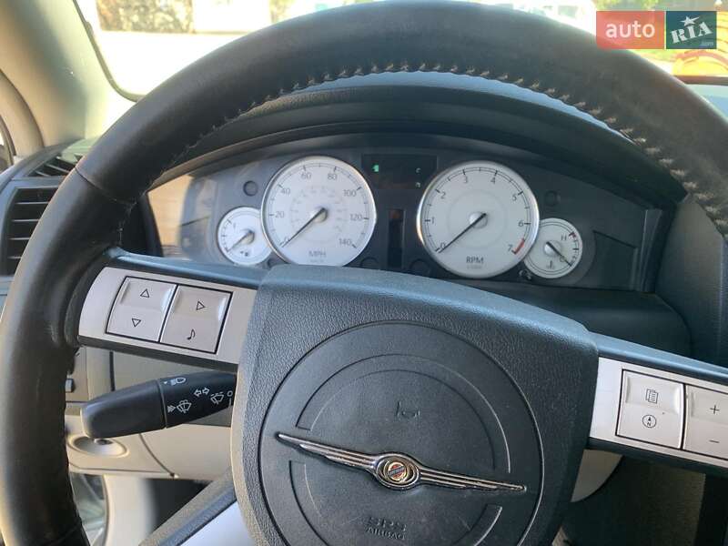 Седан Chrysler 300C 2006 в Конотопе